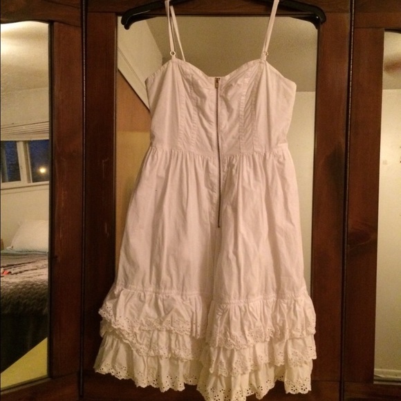 Tracy Feith Dresses & Skirts - White Summer Dress